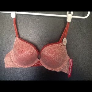 👙36 A👙